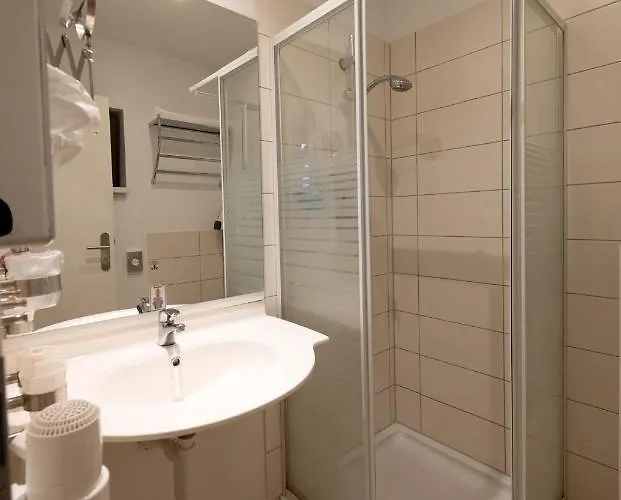 Pension-cafe-libelle 3*