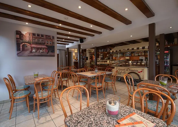 Pension-cafe-libelle 3*